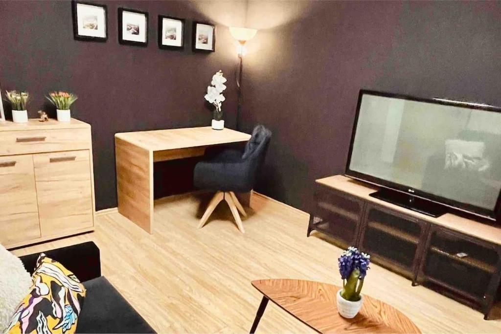 Moderny Apartman S Parkovanim Pozsony Kültér fotó