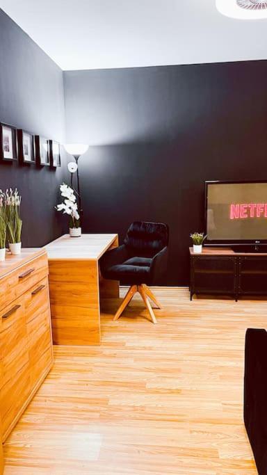 Moderny Apartman S Parkovanim Pozsony Kültér fotó