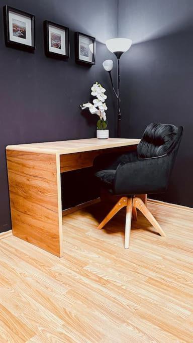 Moderny Apartman S Parkovanim Pozsony Kültér fotó