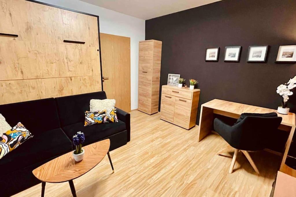 Moderny Apartman S Parkovanim Pozsony Kültér fotó